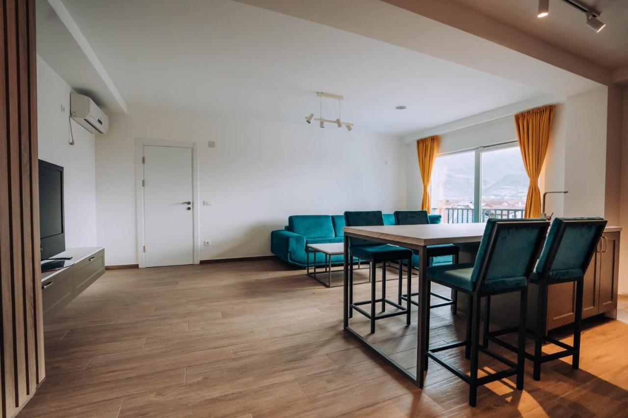 Lägenhet Darki Comfort - Stylish With Free Parking In Tranquil Area *