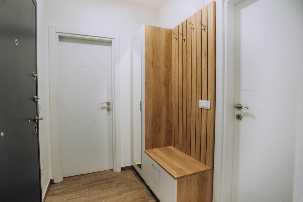 Darki Comfort - Stylish With Free Parking In Tranquil Area Lägenhet