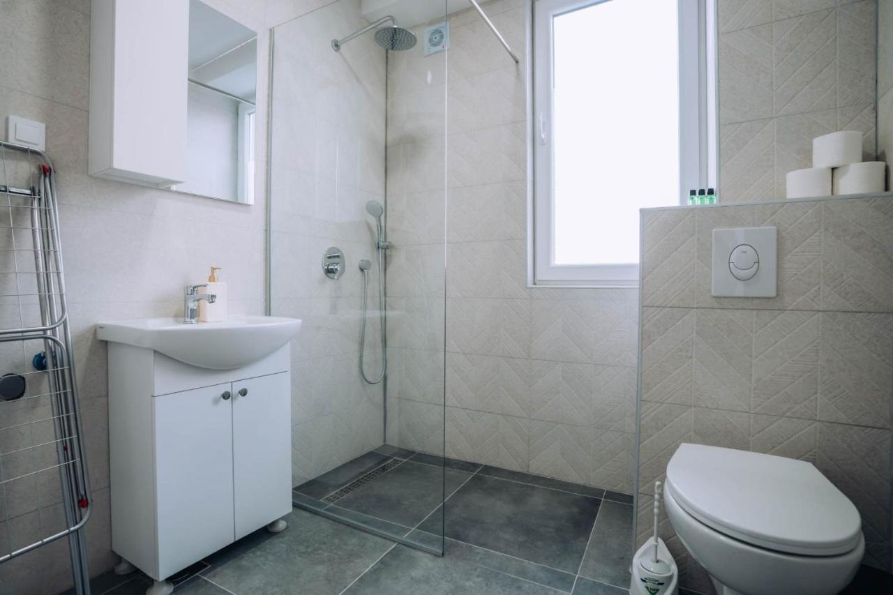 Lägenhet Darki Comfort - Stylish With Free Parking In Tranquil Area
