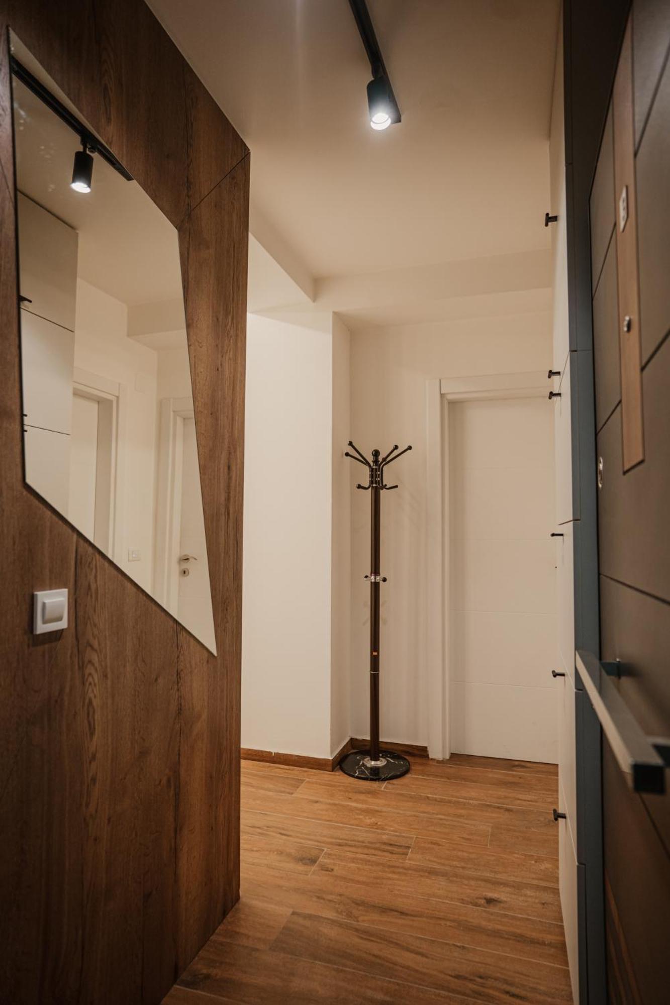 Darki Comfort - Stylish With Free Parking In Tranquil Area Lägenhet