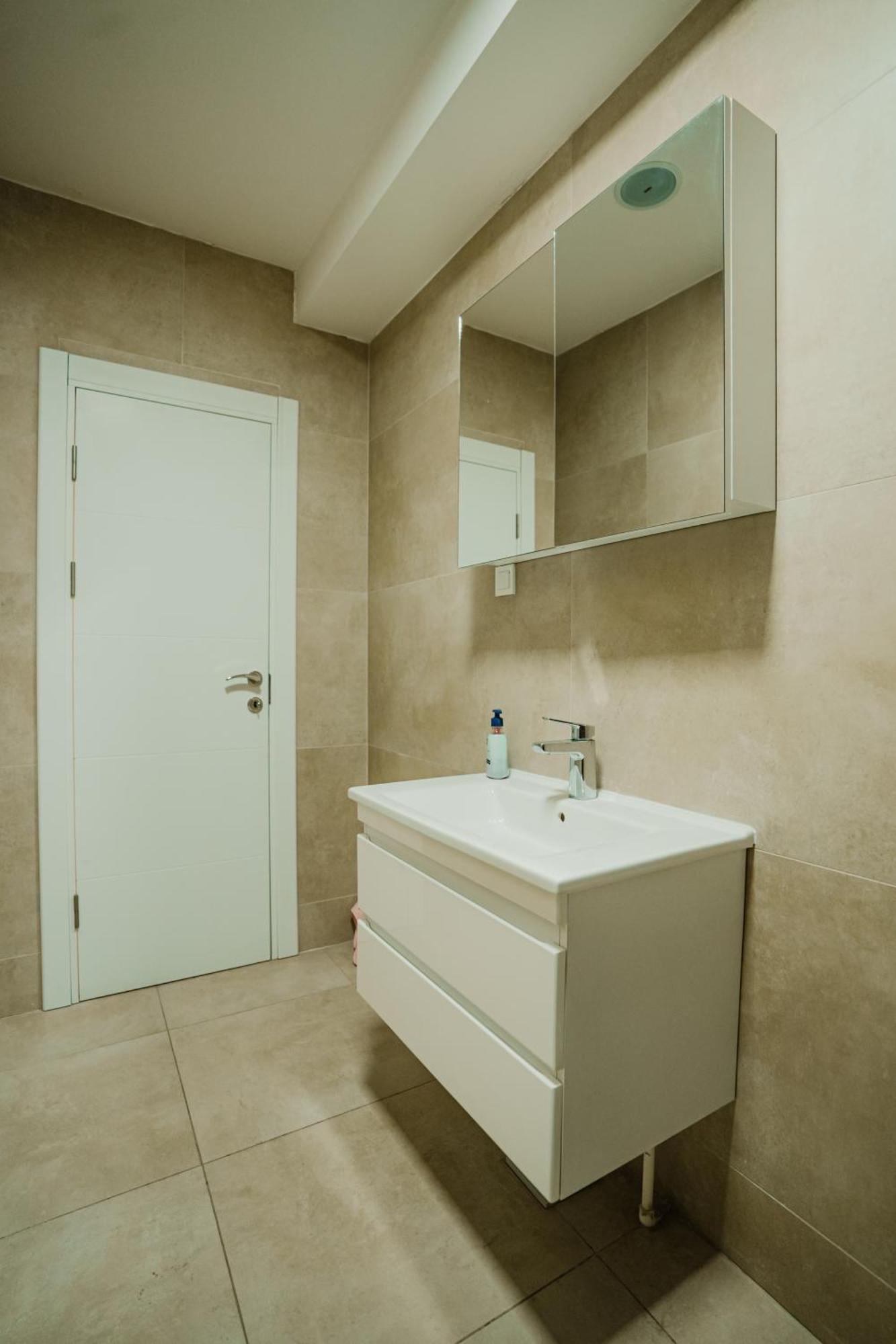 Darki Comfort - Stylish With Free Parking In Tranquil Area *