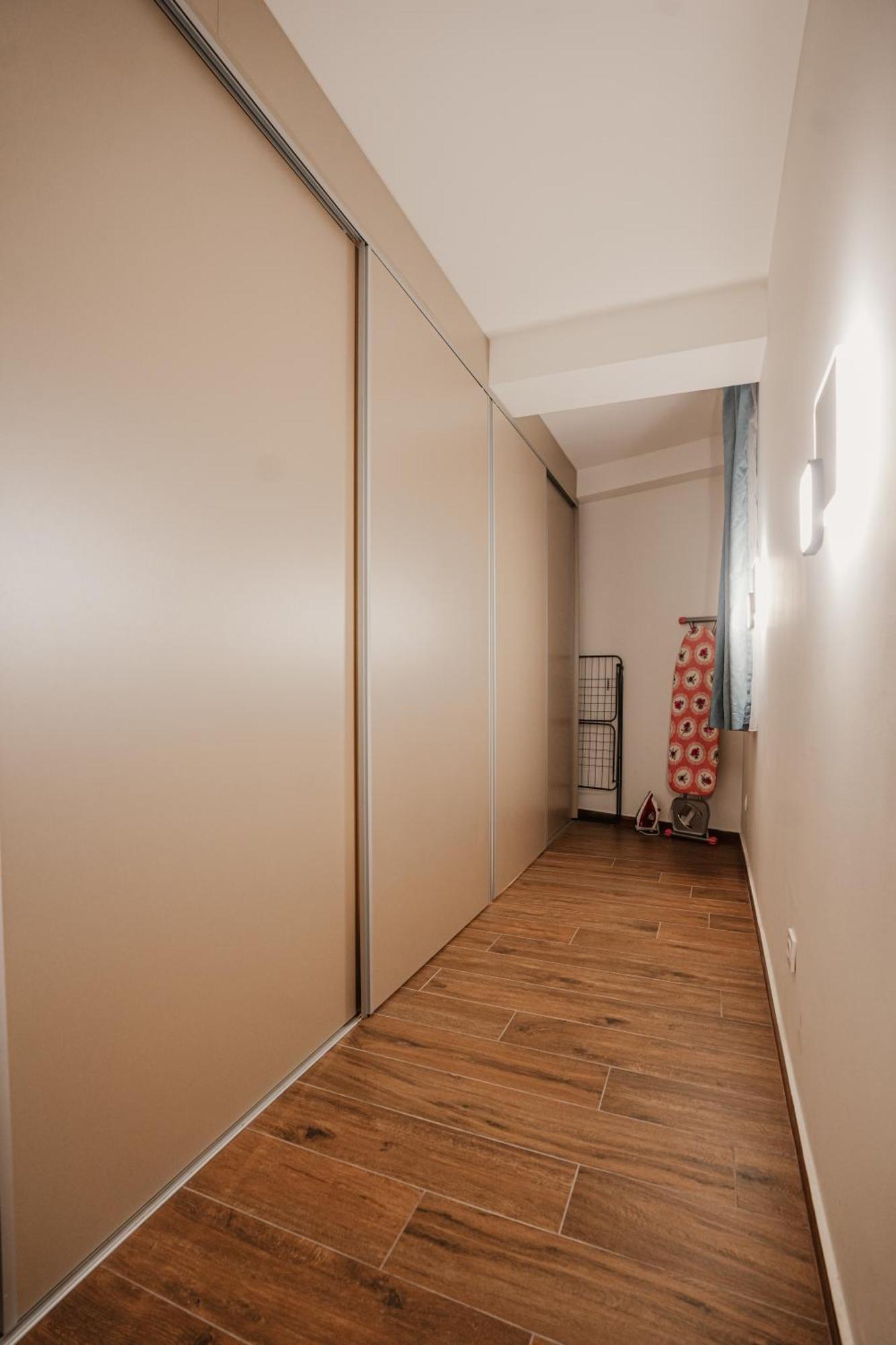 Lägenhet Darki Comfort - Stylish With Free Parking In Tranquil Area *